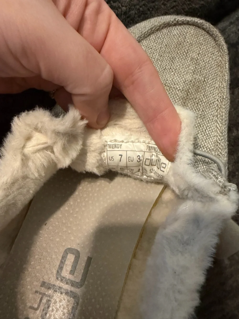 Wendy hey dudes size 7